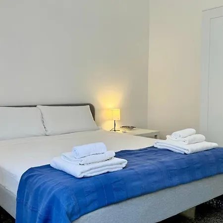 Quiet Nest In The Heart Of Gianicolo アパート ローマ